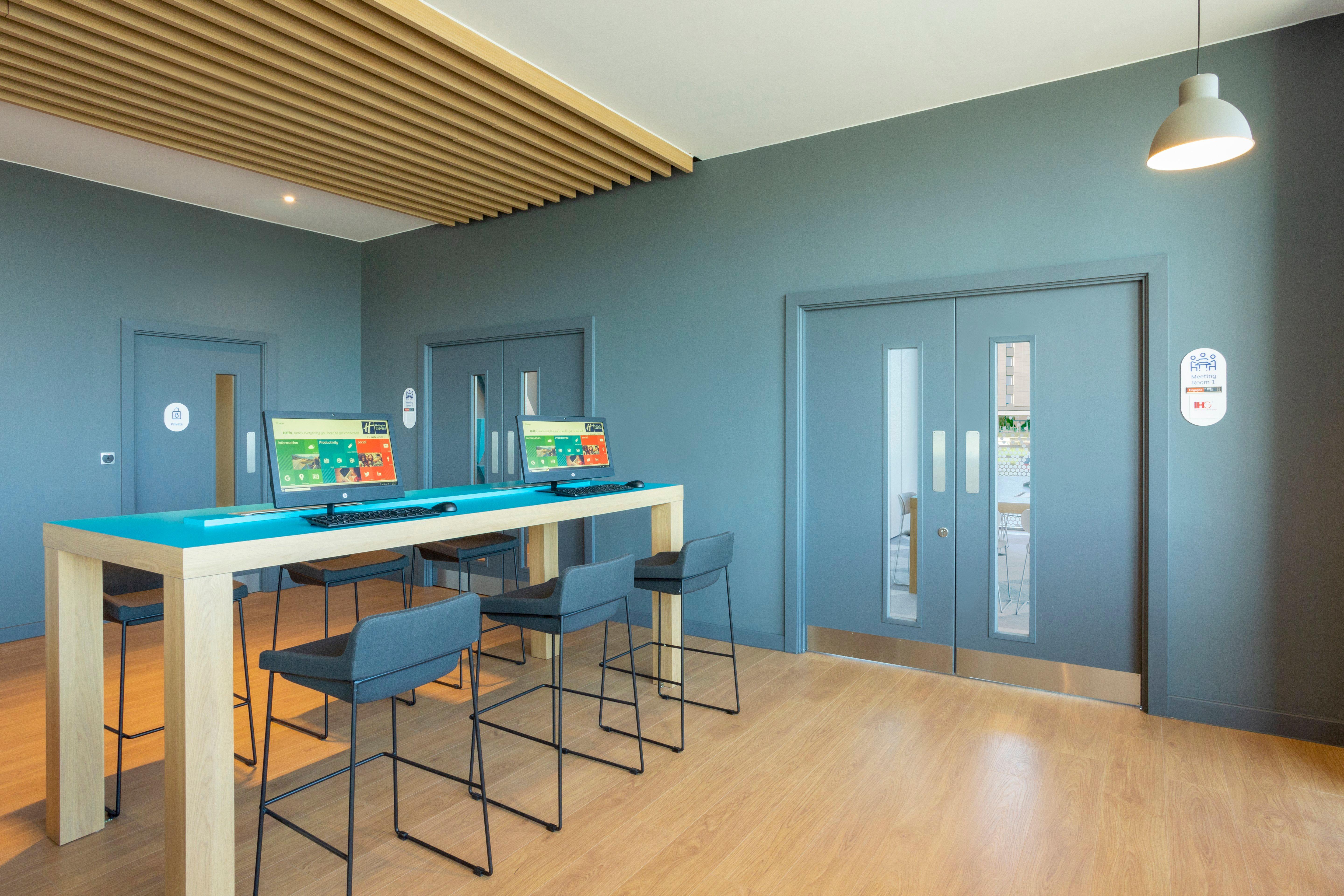 Holiday Inn Express Bridgwater M5, Jct24 By Ihg Buitenkant foto